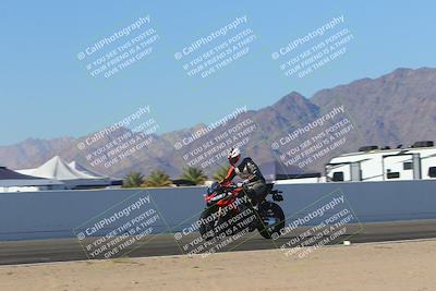 media/Nov-06-2023-Moto Forza (Mon) [[ce023d0744]]/4-Beginner Group/Session 4 (Finish Line Checker)/